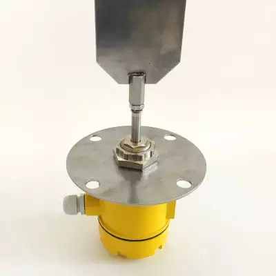 旋轉(zhuǎn)式堵煤開關(guān)SBNZX-150A、造紙廠塊狀物檢測料位開關(guān)RF961G-M22廠家